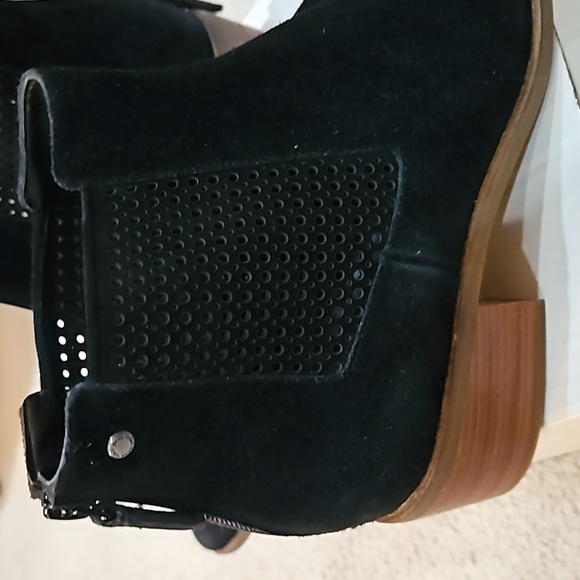 Cole Haan Val Bootie Grand Series Black Suede Block Heel Pointed Toe Size 9C NWT - Picture 4 of 16